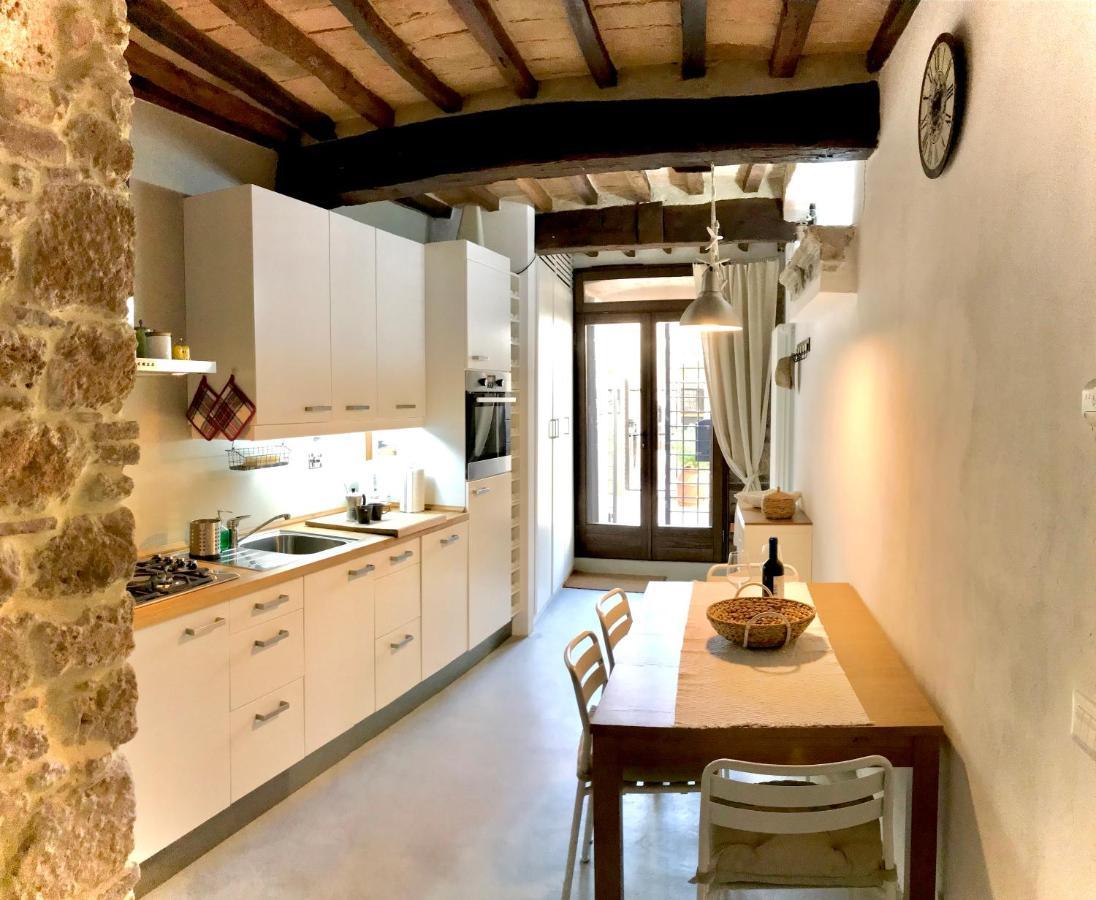 Authentic Cave House In The Heart Of The Village! Massa Marittima Kültér fotó